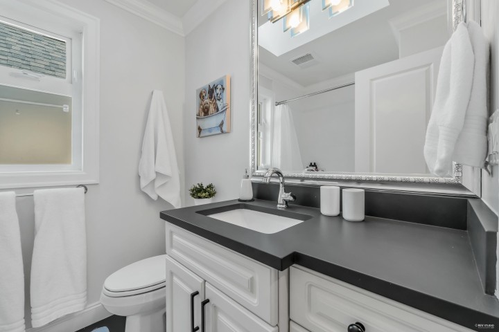 Photo 21 at 338 W 17th Street, Central Lonsdale, North Vancouver