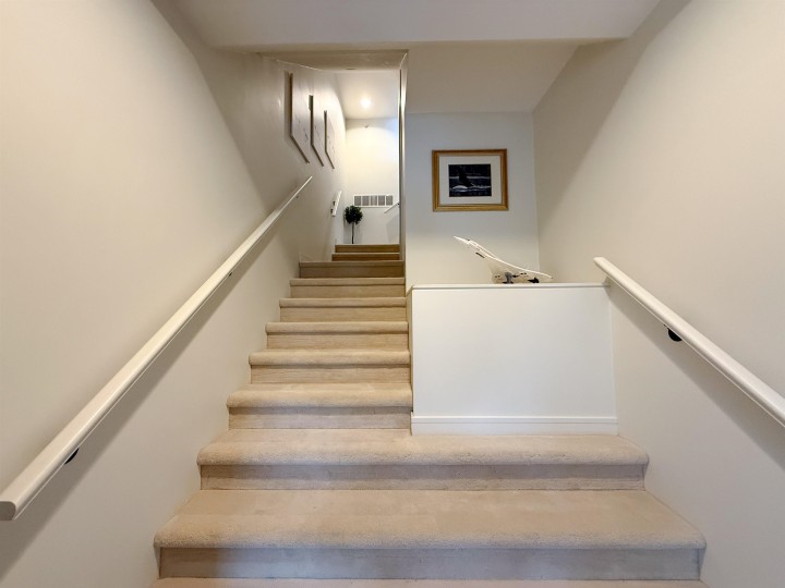 Photo 2 at 8676 Seascape Drive, Howe Sound, West Vancouver