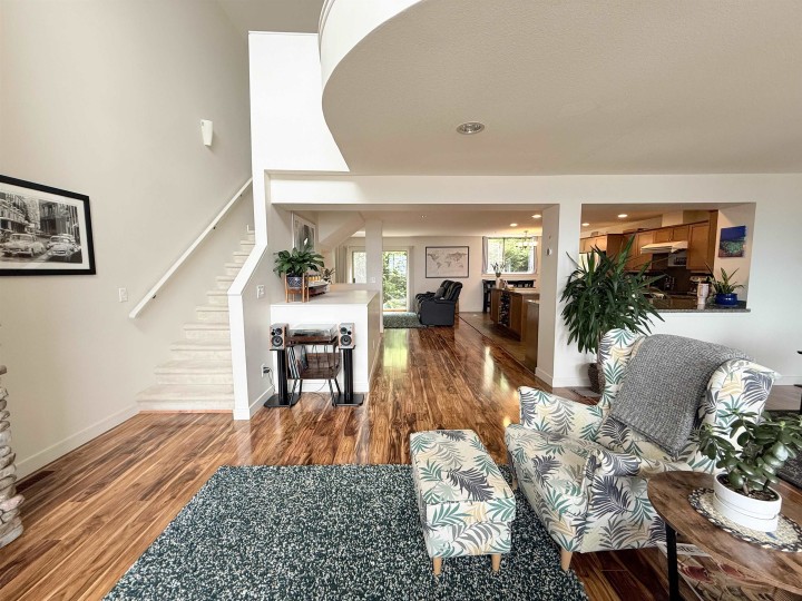 Photo 9 at 8676 Seascape Drive, Howe Sound, West Vancouver