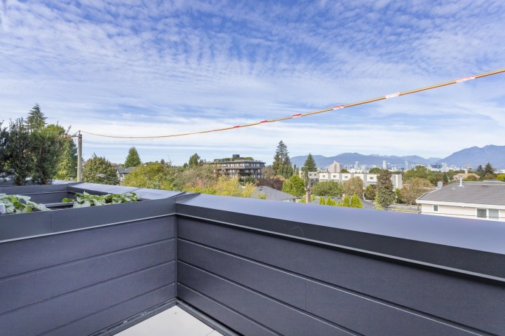 Photo 26 at 563 W 26th Avenue, Cambie, Vancouver West