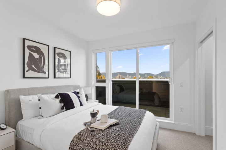 Photo 18 at 563 W 26th Avenue, Cambie, Vancouver West