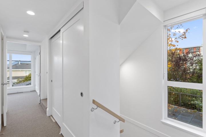 Photo 15 at 563 W 26th Avenue, Cambie, Vancouver West