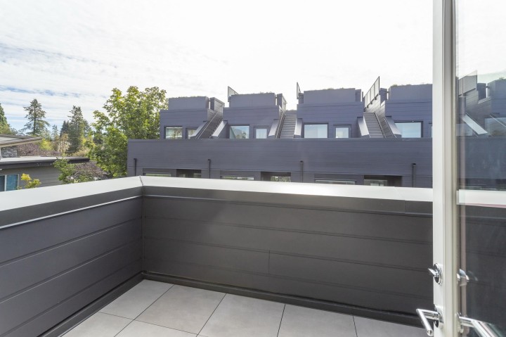 Photo 21 at 563 W 26th Avenue, Cambie, Vancouver West