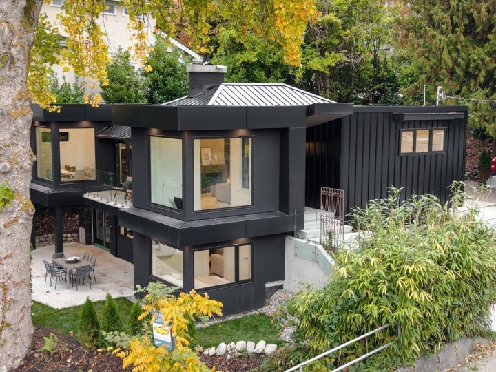 Photo 1 at 2508 Nelson Avenue, Dundarave, West Vancouver