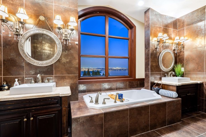 Photo 28 at 2336 Kadlec Court, Whitby Estates, West Vancouver