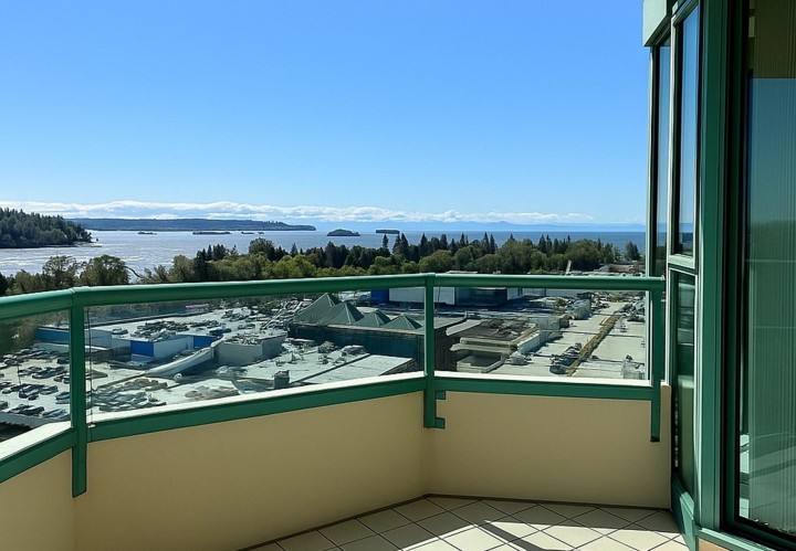 Photo 6 at 20C - 338 Taylor Way, Park Royal, West Vancouver