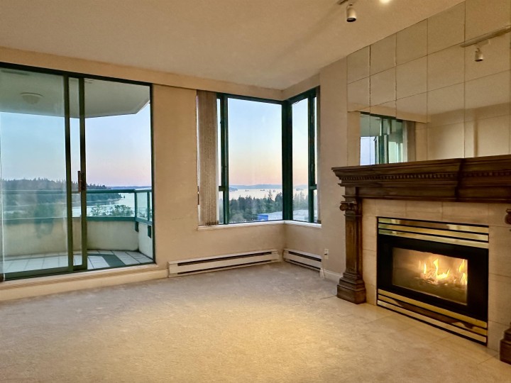 Photo 12 at 20C - 338 Taylor Way, Park Royal, West Vancouver