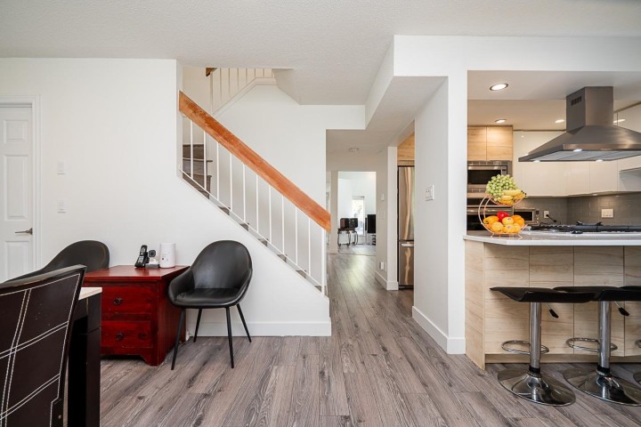 Photo 11 at 7225 Quatsino Drive, Champlain Heights, Vancouver East