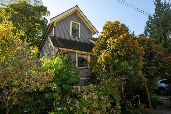 Photo 5 at 1119 Pendrell Street, West End VW, Vancouver West