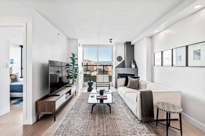 Photo 1 at 907 - 63 Keefer Place, Downtown VW, Vancouver West