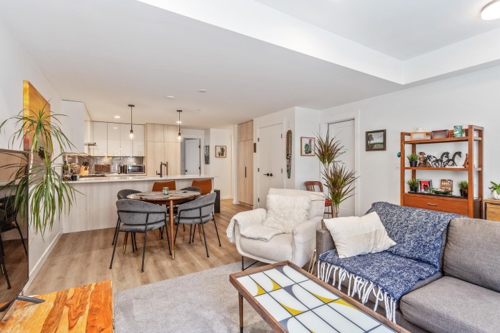 Photo 5 at 6 - 237 Ridgeway Avenue, Lower Lonsdale, North Vancouver