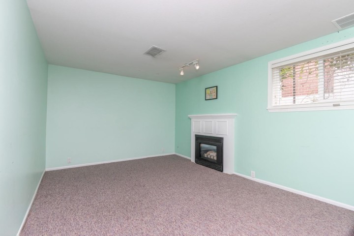 Photo 14 at 341 W 24th Street, Central Lonsdale, North Vancouver