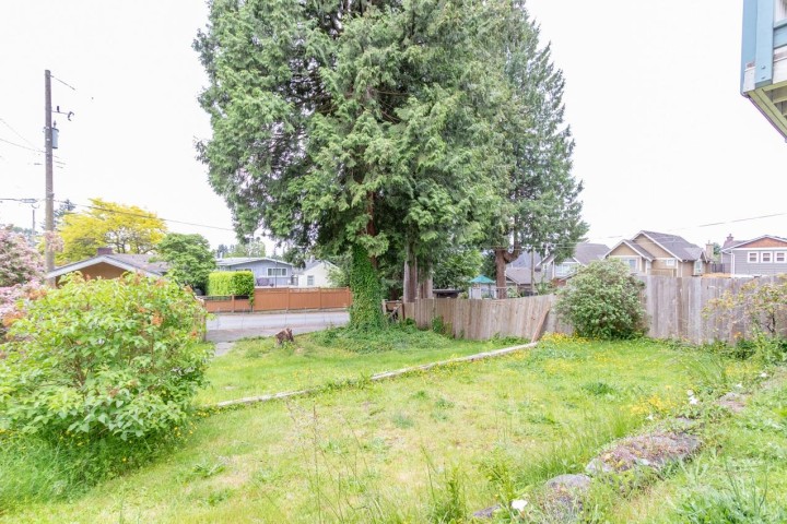 Photo 26 at 341 W 24th Street, Central Lonsdale, North Vancouver