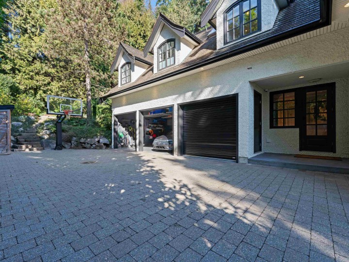 Photo 3 at 2985 Altamont Crescent, Altamont, West Vancouver