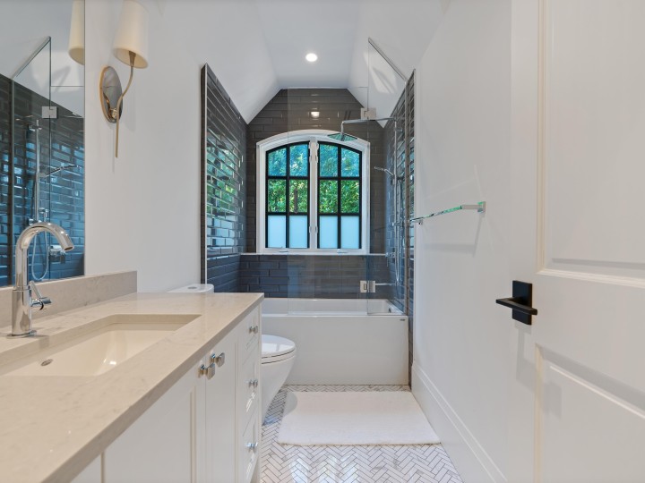 Photo 36 at 2985 Altamont Crescent, Altamont, West Vancouver