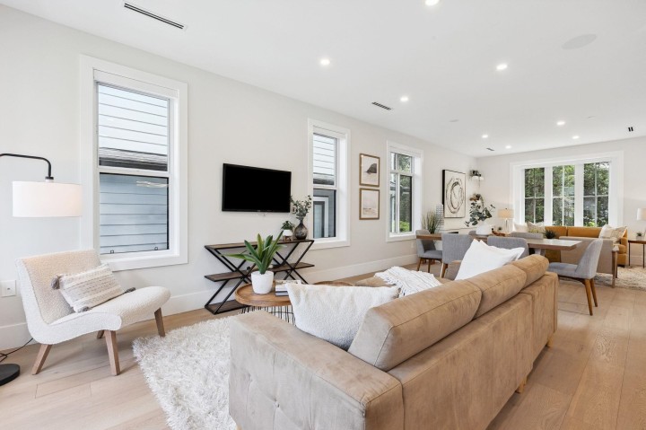 Photo 12 at 4115 Elgin Street, Fraser VE, Vancouver East