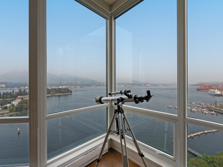 Photo 1 at 2502 - 323 Jervis Street, Coal Harbour, Vancouver West