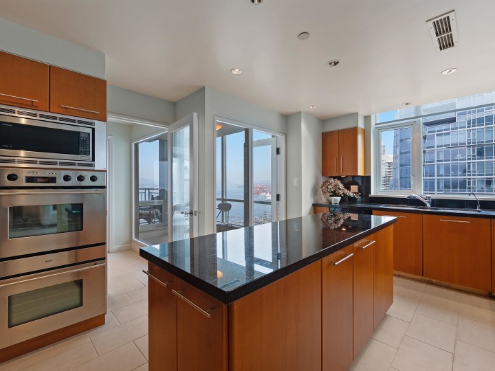 Photo 19 at 2502 - 323 Jervis Street, Coal Harbour, Vancouver West