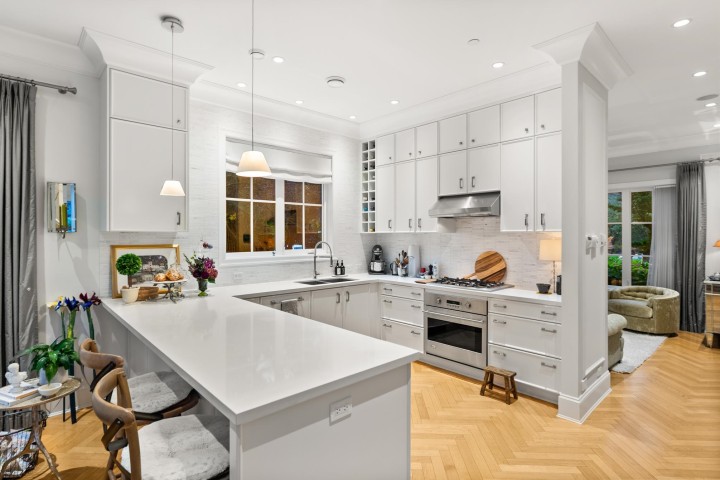 Photo 10 at 98 W 18th Avenue, Cambie, Vancouver West