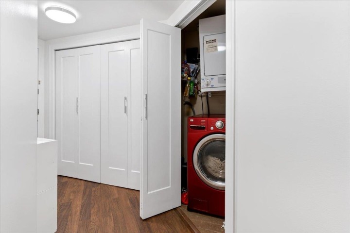 Photo 13 at 1401 - 907 Beach Avenue, Yaletown, Vancouver West