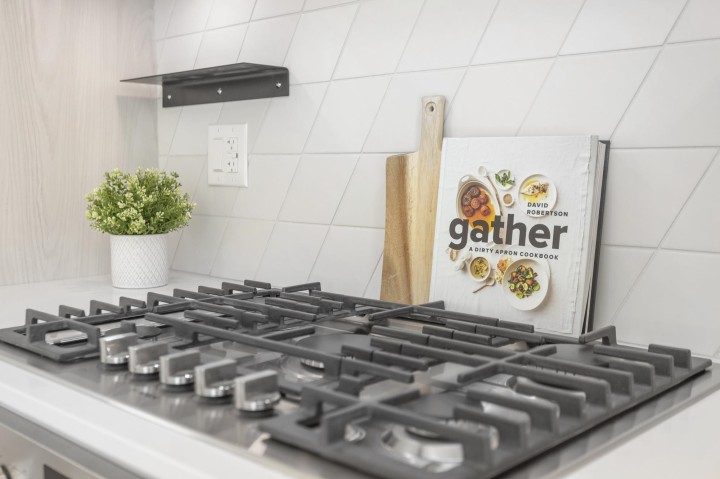 Photo 7 at 204 - 3264 Vanness Avenue, Collingwood VE, Vancouver East