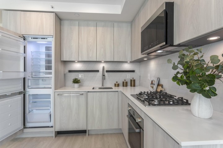 Photo 5 at 206 - 3264 Vanness Avenue, Collingwood VE, Vancouver East