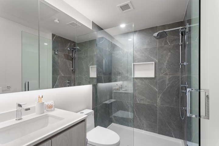 Photo 9 at 206 - 3264 Vanness Avenue, Collingwood VE, Vancouver East