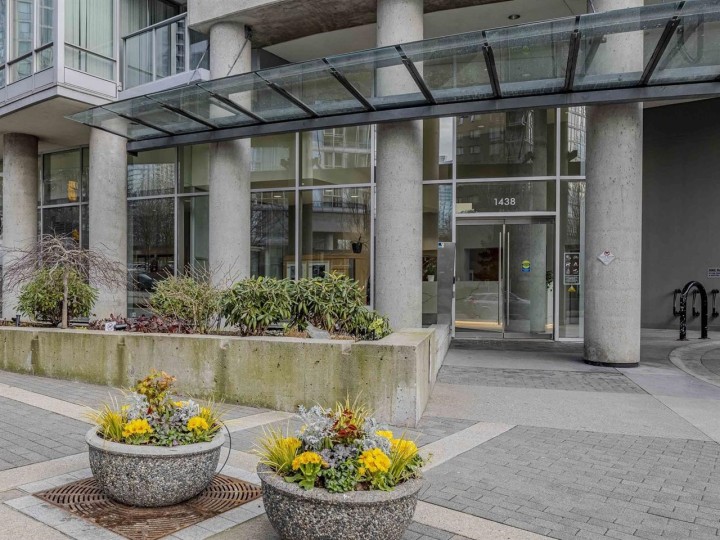 Photo 2 at 2306 - 1438 Richards Street, Yaletown, Vancouver West