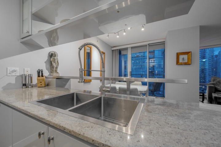 Photo 5 at 2306 - 1438 Richards Street, Yaletown, Vancouver West