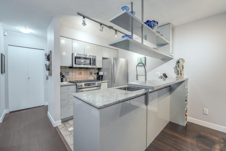 Photo 15 at 2306 - 1438 Richards Street, Yaletown, Vancouver West