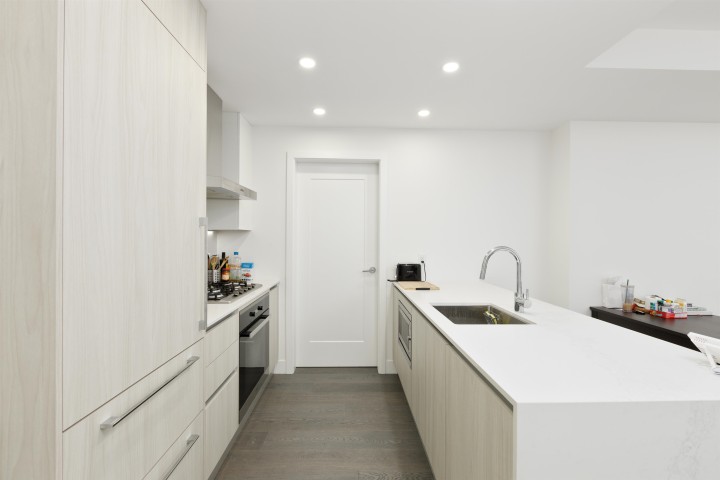 Photo 6 at 205 - 488 W 58th Avenue, South Cambie, Vancouver West