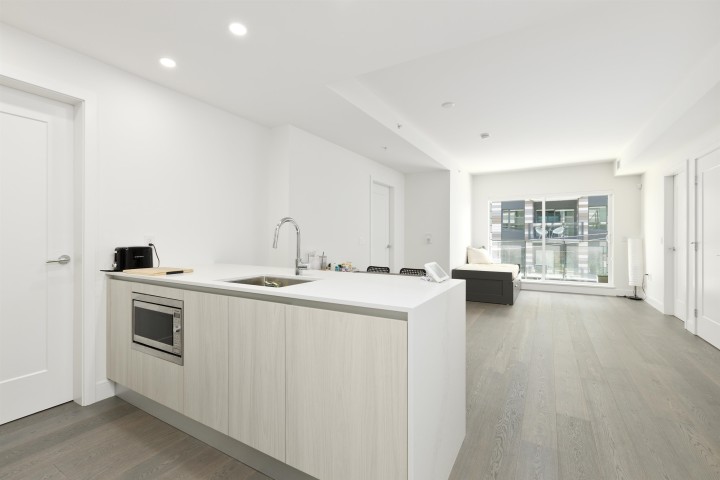 Photo 7 at 205 - 488 W 58th Avenue, South Cambie, Vancouver West