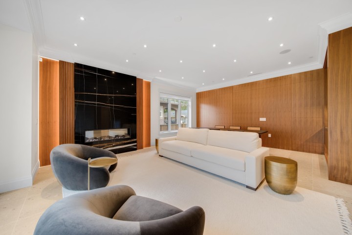 Photo 2 at 4330 Kevin Place, Dunbar, Vancouver West