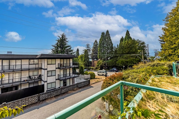 Photo 13 at 104 - 177 W 5th Street, Lower Lonsdale, North Vancouver