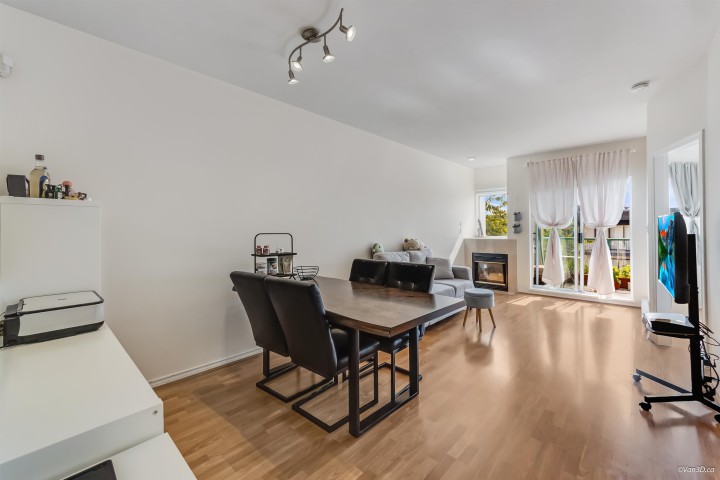 Photo 4 at 104 - 177 W 5th Street, Lower Lonsdale, North Vancouver