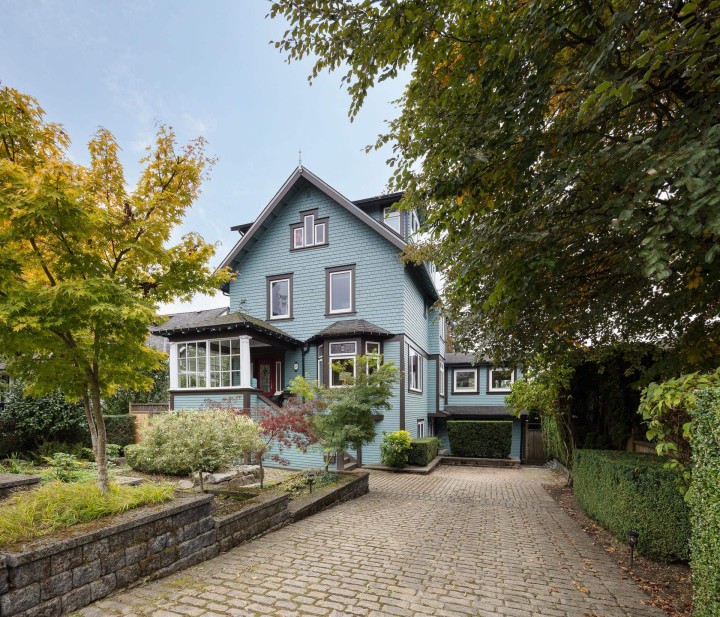 Photo 2 at 529 E 11th Street, Boulevard, North Vancouver