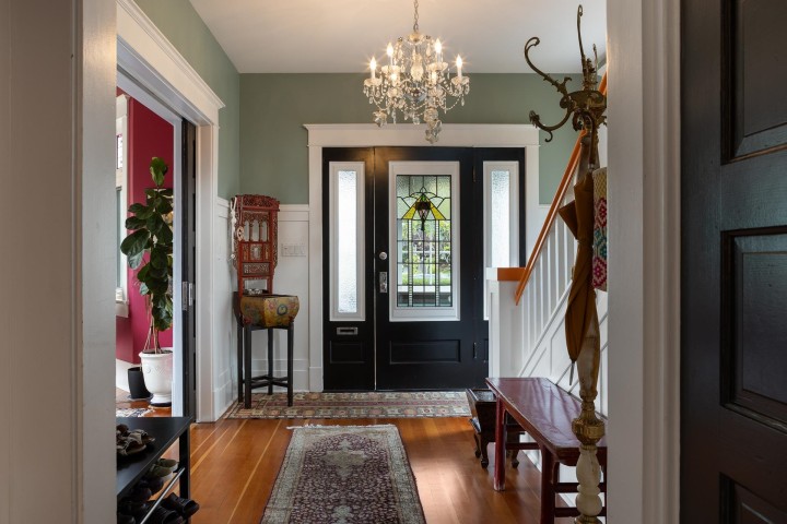 Photo 5 at 529 E 11th Street, Boulevard, North Vancouver