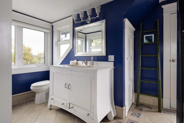 Photo 30 at 529 E 11th Street, Boulevard, North Vancouver