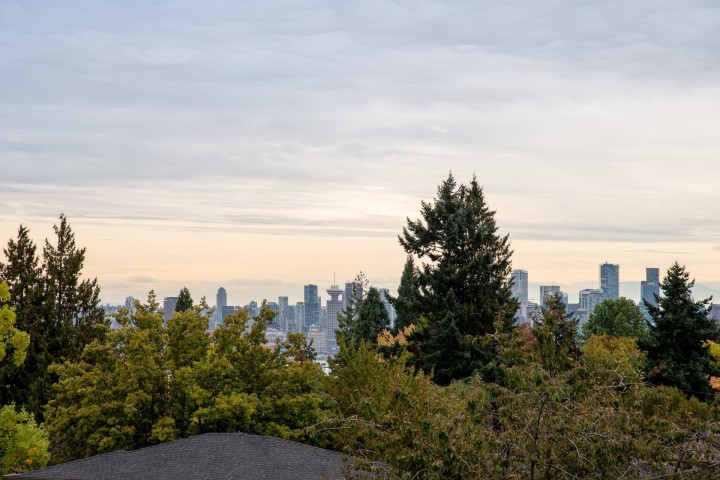 Photo 33 at 529 E 11th Street, Boulevard, North Vancouver