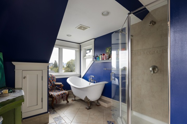 Photo 31 at 529 E 11th Street, Boulevard, North Vancouver