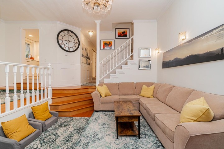 Photo 2 at 109 - 216 E 6th Street, Lower Lonsdale, North Vancouver