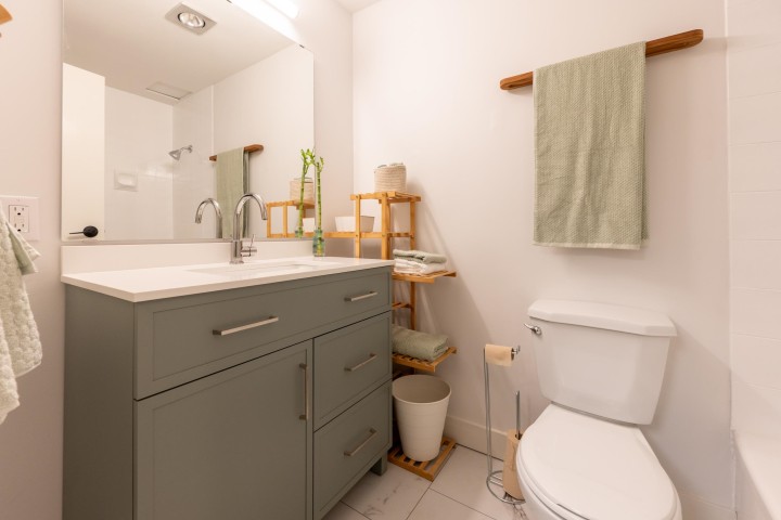 Photo 13 at 117 - 265 E 15th Avenue, Mount Pleasant VE, Vancouver East