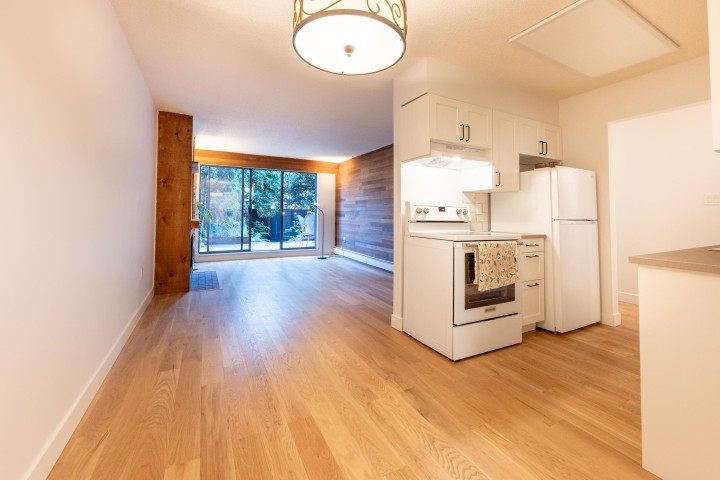 Photo 10 at 117 - 265 E 15th Avenue, Mount Pleasant VE, Vancouver East