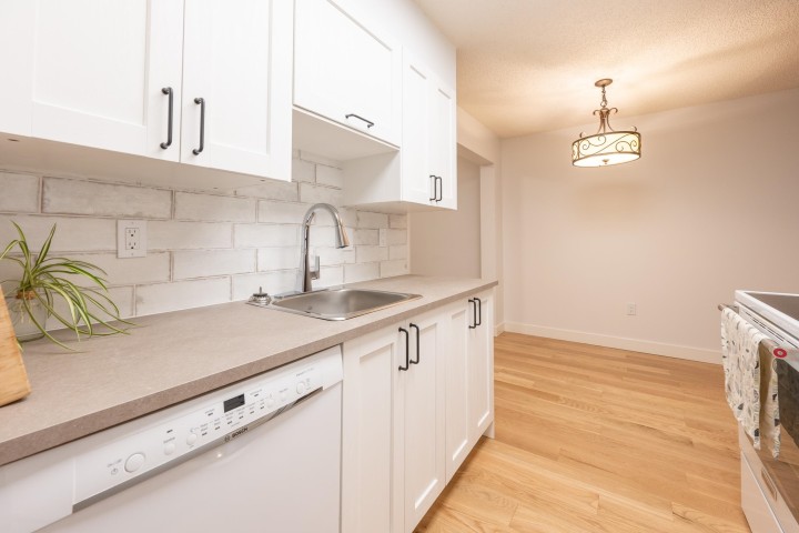 Photo 4 at 117 - 265 E 15th Avenue, Mount Pleasant VE, Vancouver East
