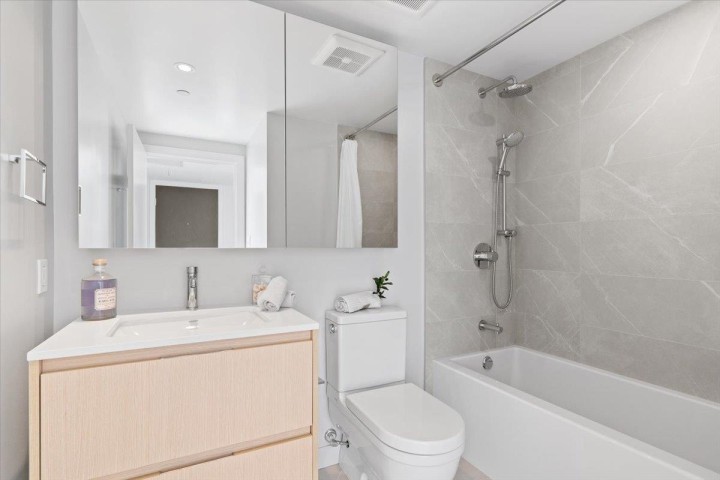 Photo 19 at 2205 - 1500 Fern Street, Lynnmour, North Vancouver