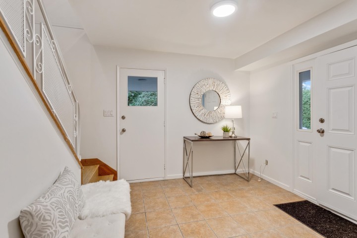 Photo 2 at 3288 Hoskins Road, Lynn Valley, North Vancouver