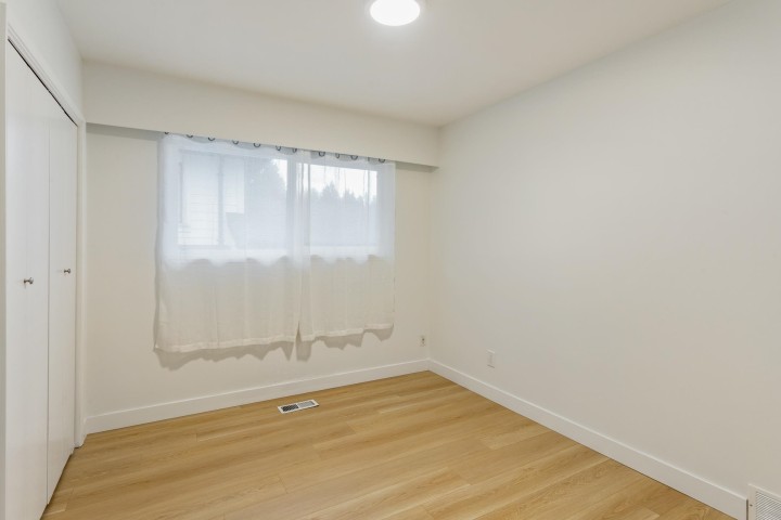 Photo 16 at 3288 Hoskins Road, Lynn Valley, North Vancouver