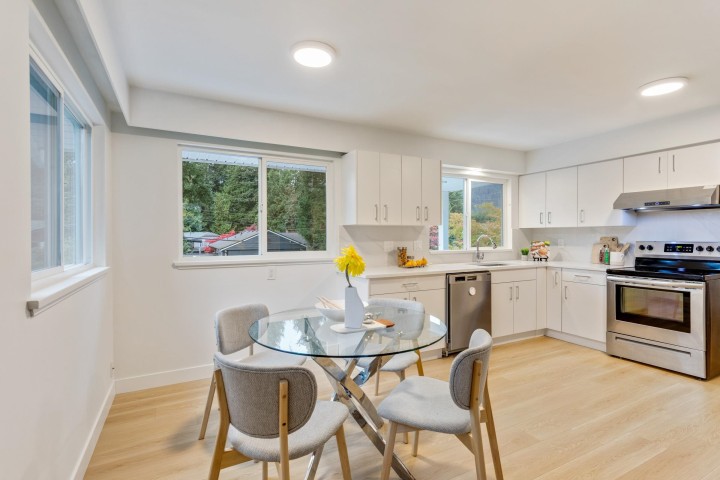 Photo 10 at 3288 Hoskins Road, Lynn Valley, North Vancouver