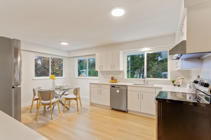 Photo 8 at 3288 Hoskins Road, Lynn Valley, North Vancouver