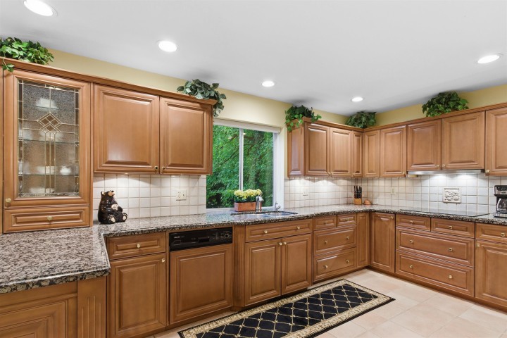 Photo 7 at 6960 Odlum Court, Whytecliff, West Vancouver